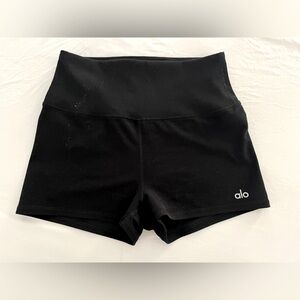 Alo Shorts NWOT